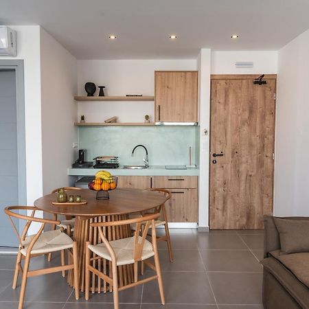 Ágios Nikólaos Remvi Apartments מראה חיצוני תמונה