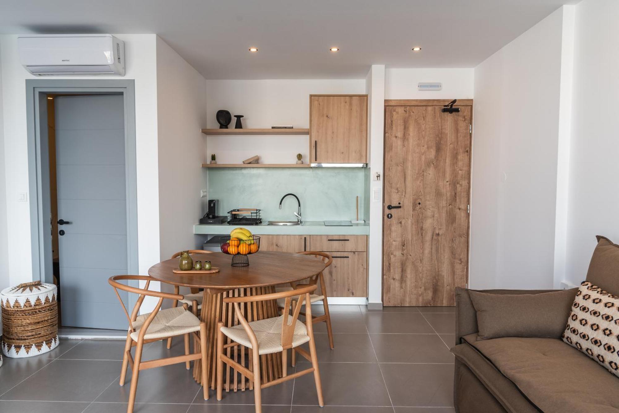 Ágios Nikólaos Remvi Apartments מראה חיצוני תמונה